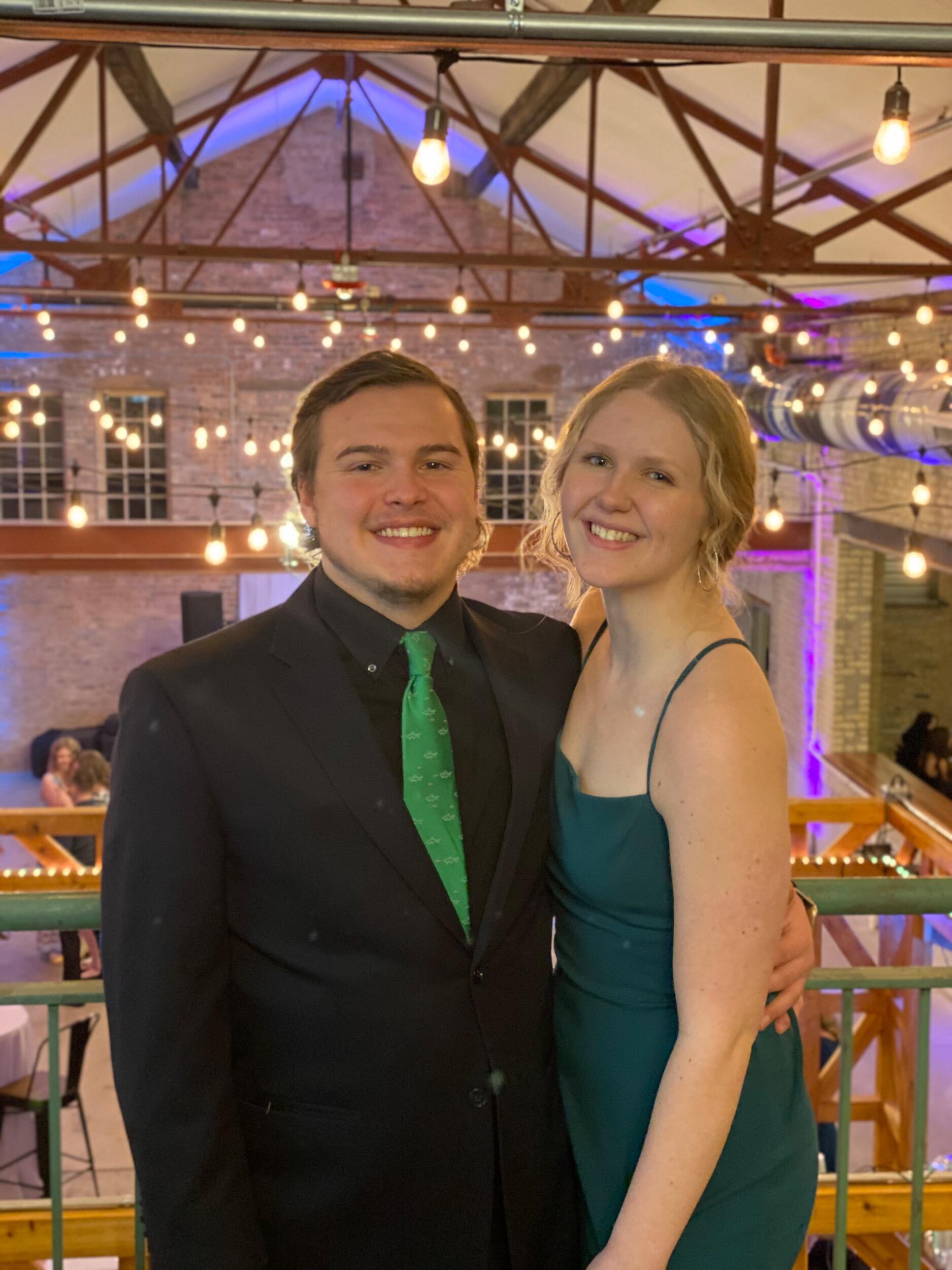 While being best friends was cool, both Kurtis and Paige started to fall for each other (who do you think fell first?). After the new year, they went on their first few dates and became "official" in February!