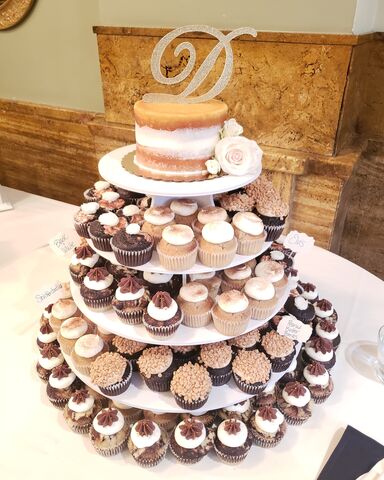 Sweet Girlz Bakery | Wedding Cakes - The Knot