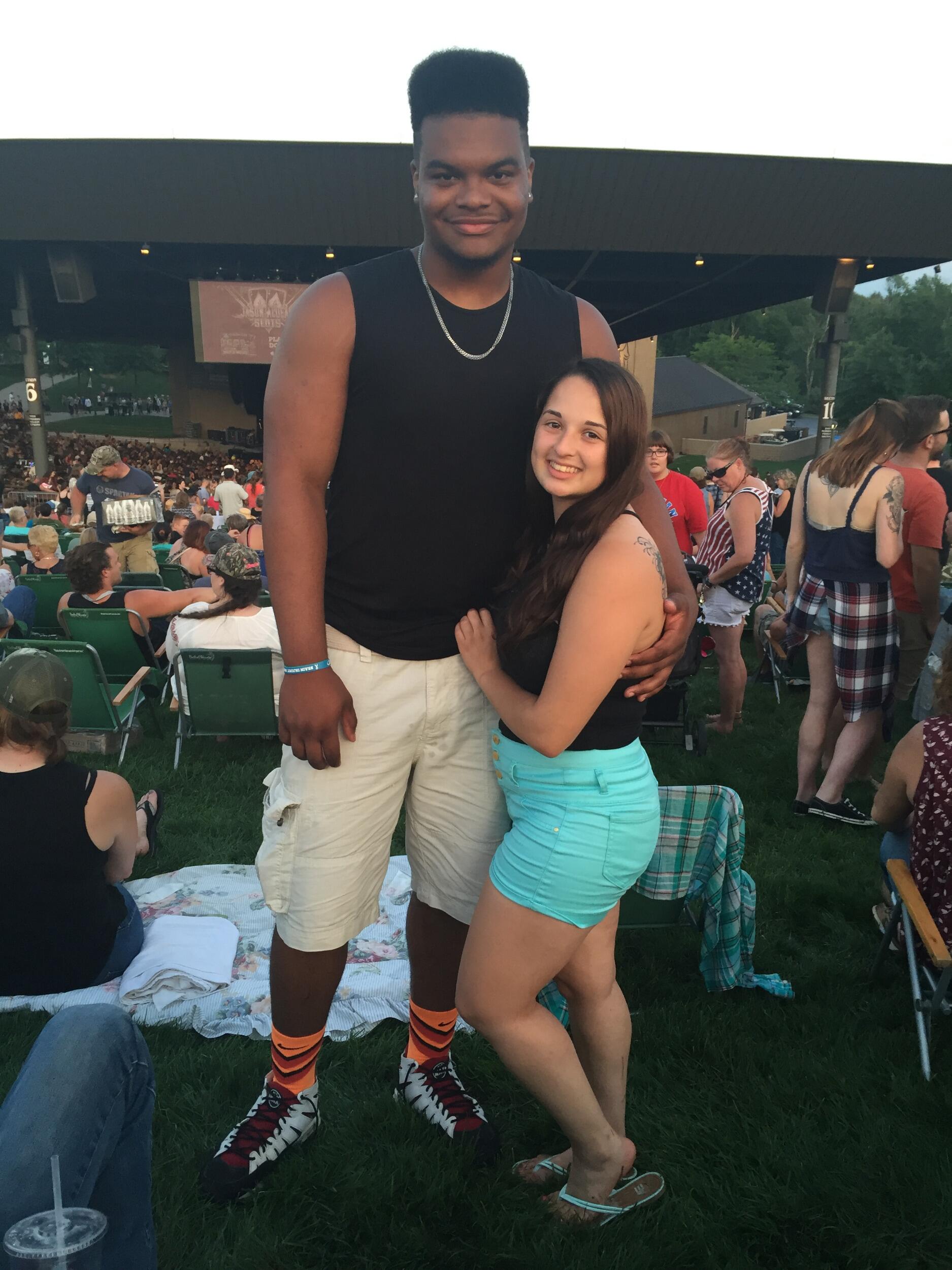 Paton's first COUNTRY concert :) 