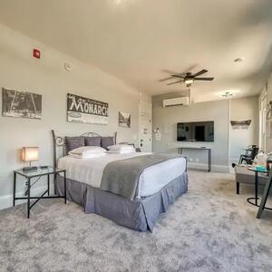 Gallery Photo 1