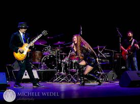Amanda's All Request - Dance Band - Nashville, IN - Hero Gallery 2
