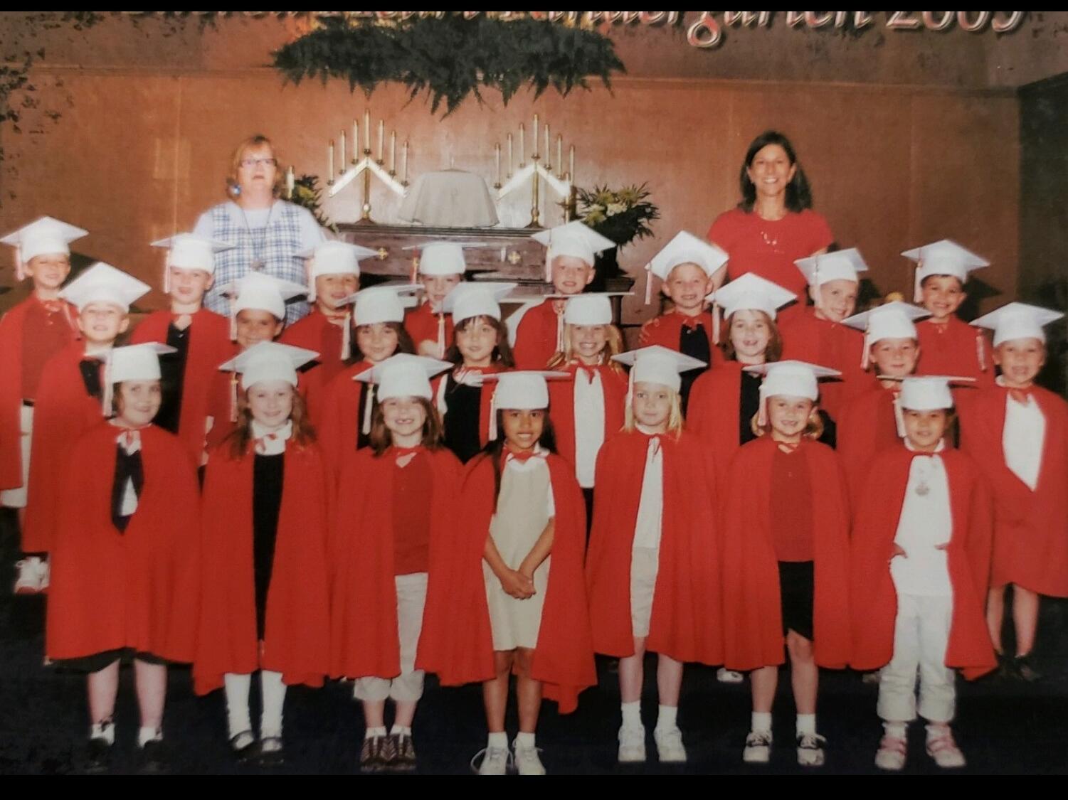 Trenton & Sabrina first met back in kindergarten 
Sabrina - (front row, second from left)
Trenton - (back row, third from right)