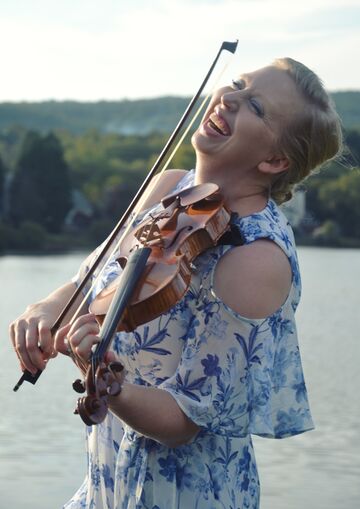 Evelyn Gagnon - Harp Piano Violin - Violinist - Greenville, SC - Hero Main