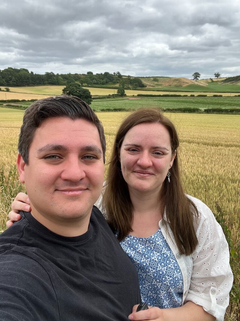 Emily took Matthew to her home town of Stourton and they explored the surrounding areas in the midlands.  Matthew met Kirsty, joint maid of honour, for the first time