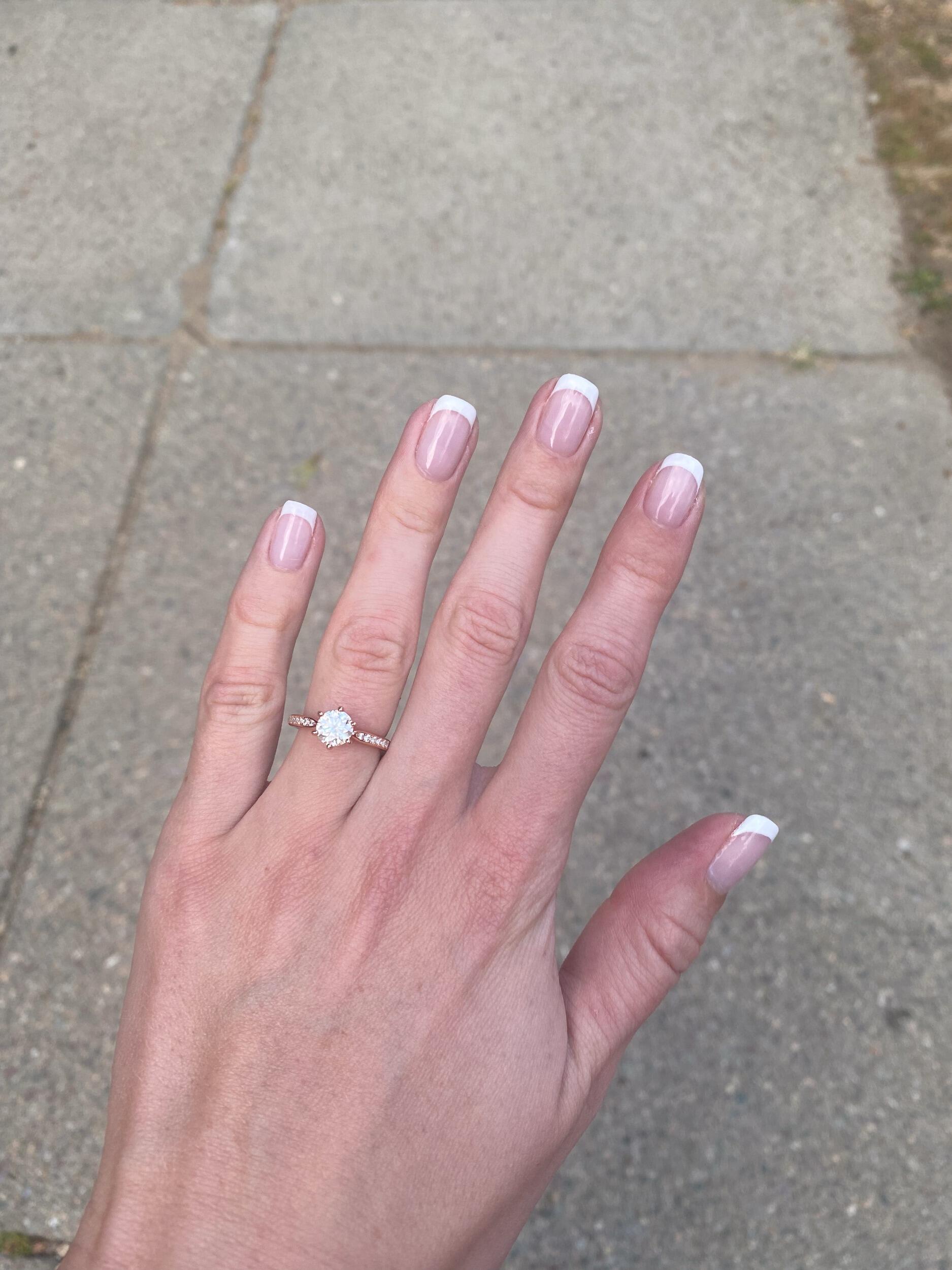 Jordan gives Alexandra a promise ring!