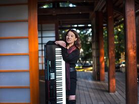 Seattle Solo Piano - Pianist - Redmond, WA - Hero Gallery 4