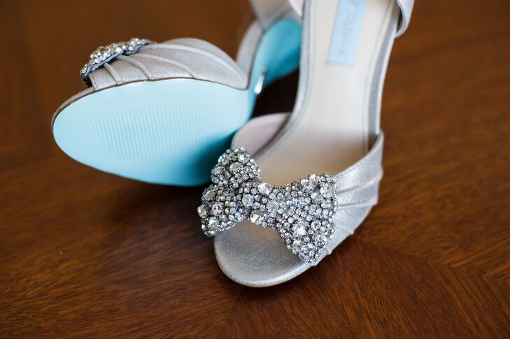 betsey johnson blue bottom shoes