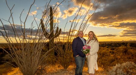 Joc & Kelsey's Beautiful Desert Family Portraits at Sunset