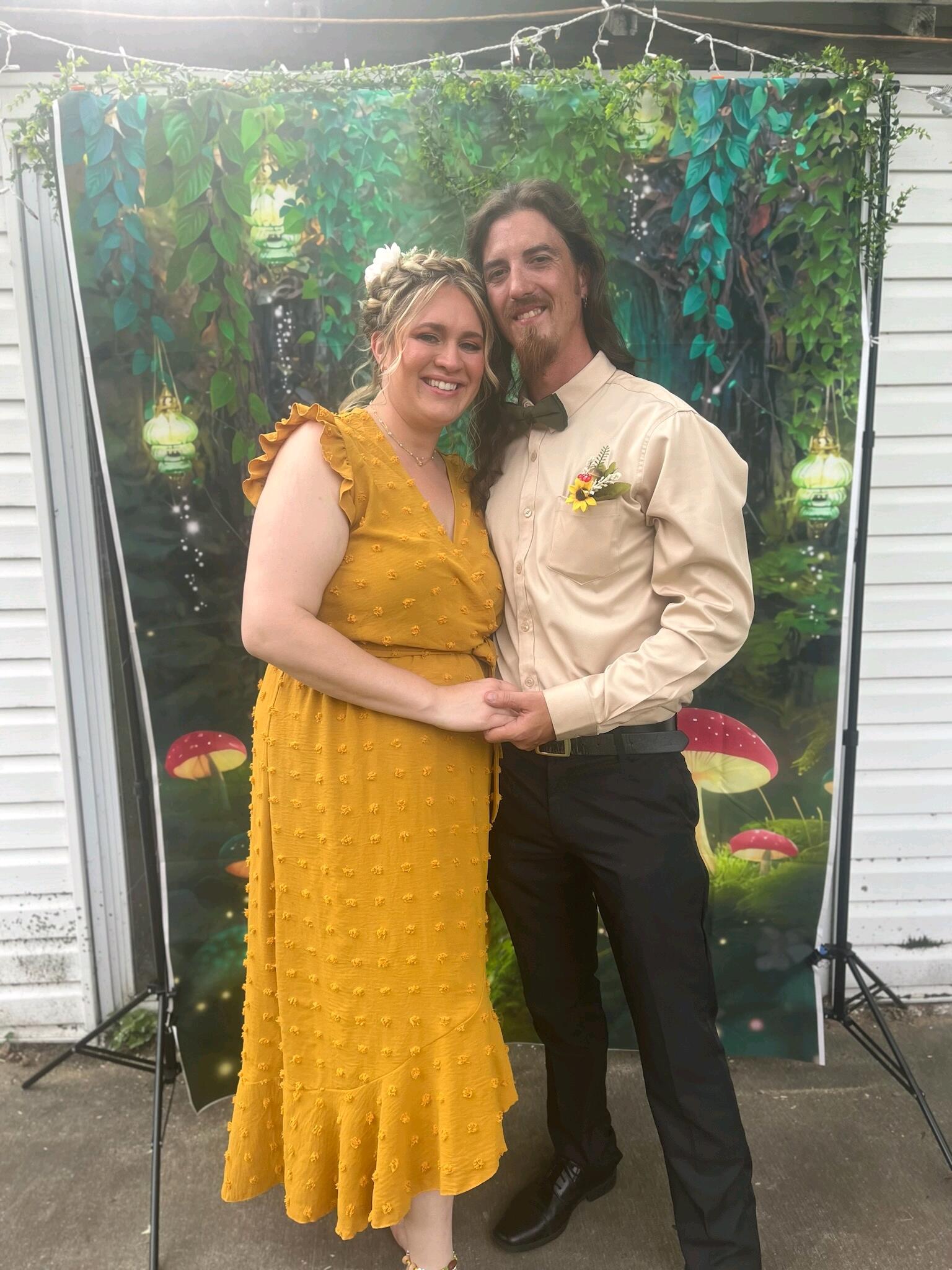 Being eachothers forever wedding date 🤍💛