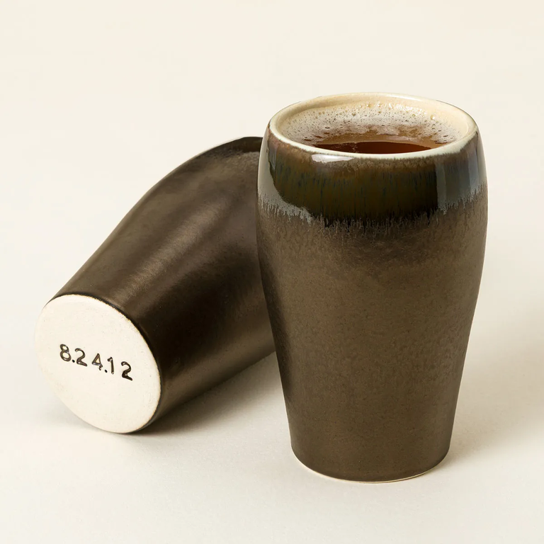 Ceramic pint mug