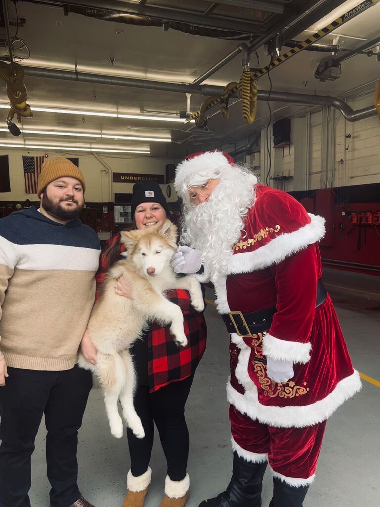 Asiago’s first time meeting Santa 