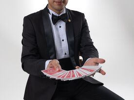 Axel "The Peruvian Sensation" - Magician - Vancouver, BC - Hero Gallery 4