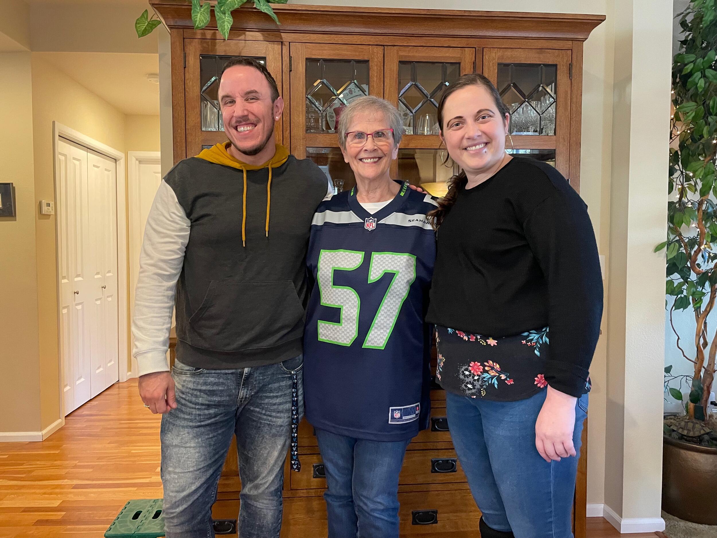 Ilze meets Russell's grandmother Judee, aka twin grandmother. It was a special visit indeed. 