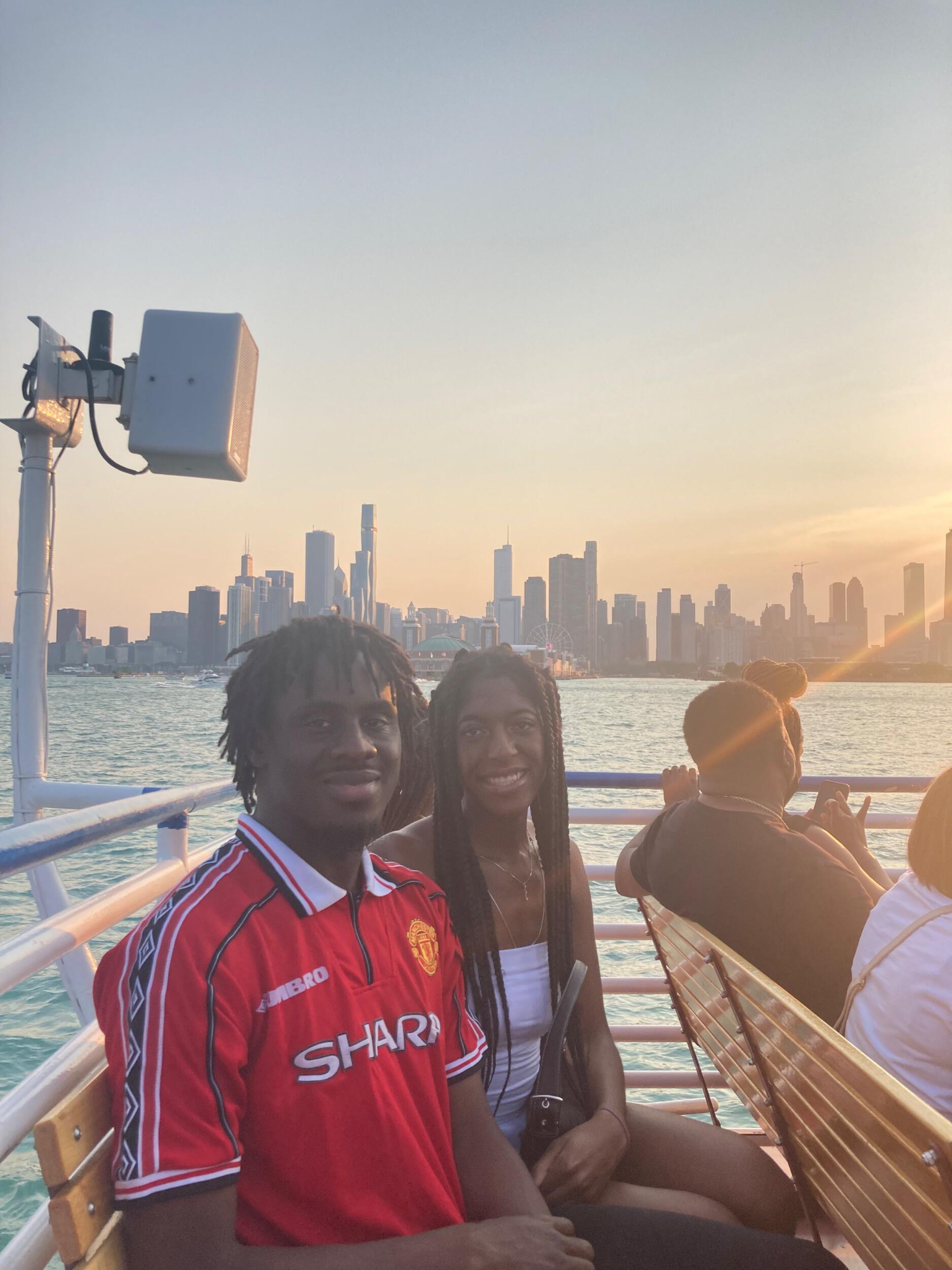 Boat tour in Chicago