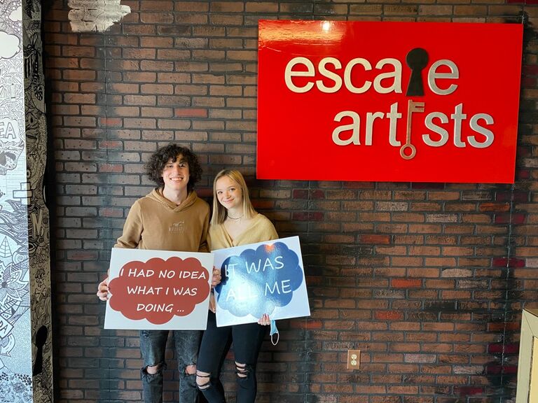 Anniversary date to an escape room!