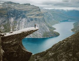 mountain elopement wedding ideas Norway