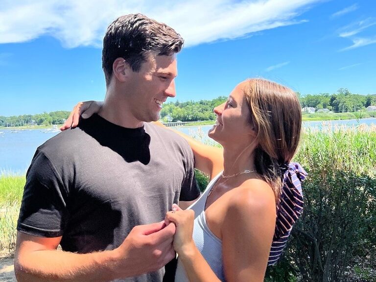 Pop the champagne!! Kyle proposes to Tara at Stony Brook Harbor in the same spot they shared their first kiss.