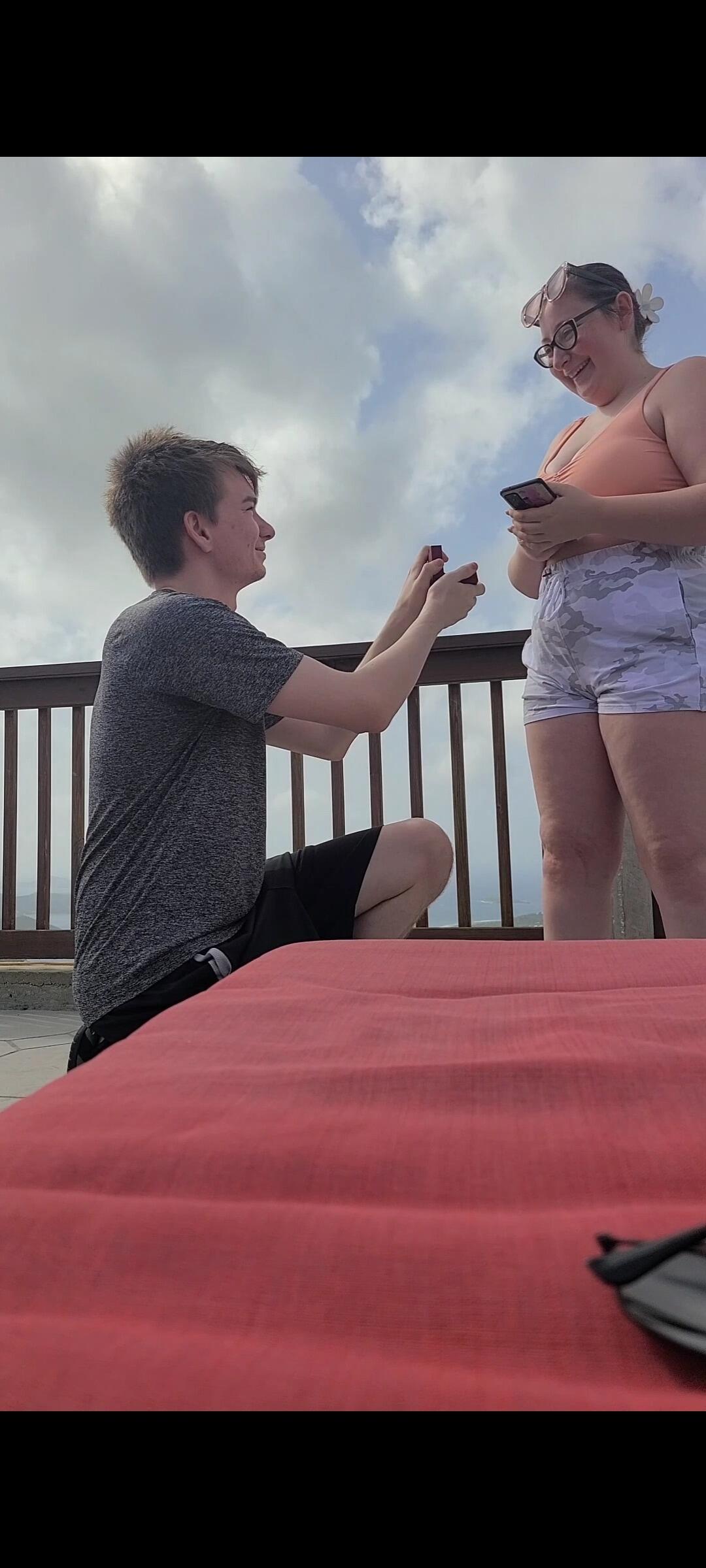 Mason proposed to Lily