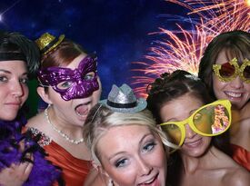 InVision Photobooths - Photo Booth - Saint Charles, MO - Hero Gallery 4