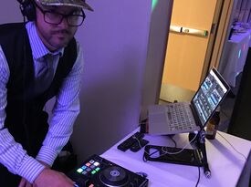 DJ's Mike Moovz and Colton Droubli - DJ - Seattle, WA - Hero Gallery 3