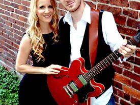 The Liana & Kaven Duo - Top 40 Band - Greenfield Park, QC - Hero Gallery 3