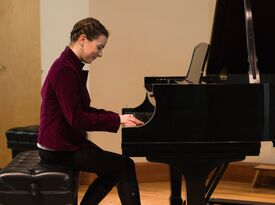 Amy Comparetto - Pianist - Concord, NH - Hero Gallery 3