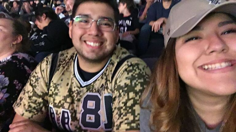 Josh and Adriana continue to hang out every day that week while Adriana is still home on vacation. March 15, 2018 they go to their first Spurs game together.