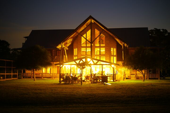 Peninsula Ranch and Lodge Reception  Venues  Quinlan  TX 