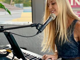 Joanna Holstein | Singer & Pianist - Singing Pianist - Fort Lauderdale, FL - Hero Gallery 2