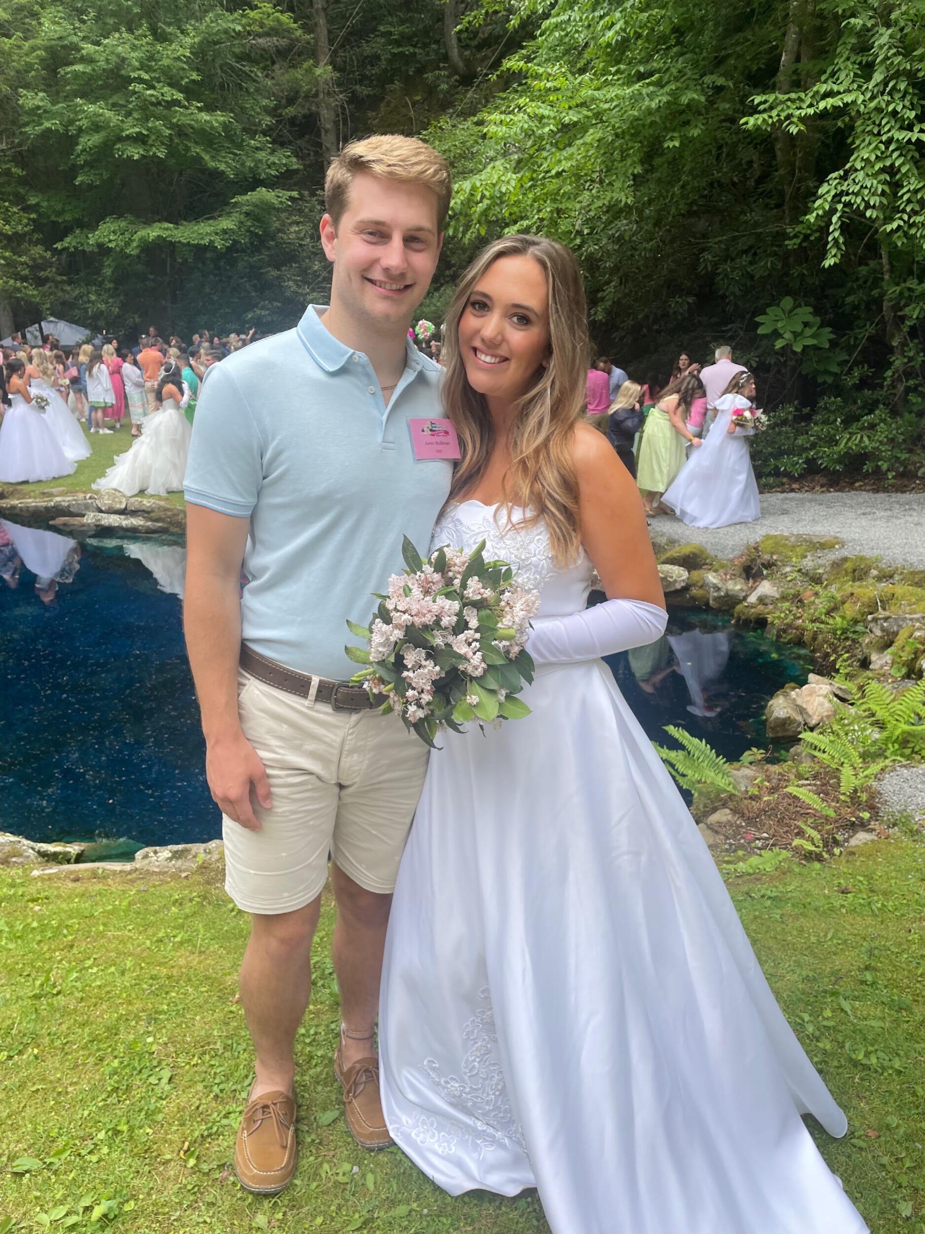 Hanan was a queen candidate in the Kentucky Mount Laurel Festival and Aaron was her escort.