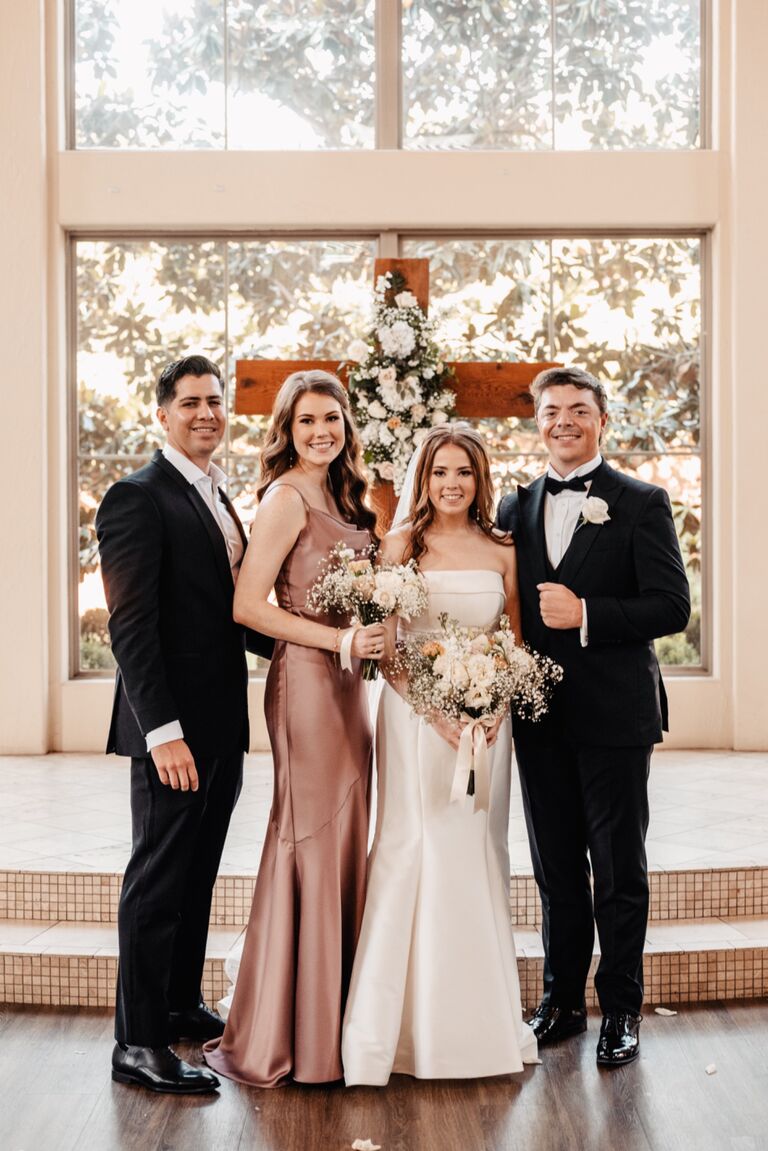 Emily's sister Caroline gets married to Ben! 