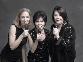 Vocal Trio Rhythm and Pearls - A Cappella Group - Boston, MA - Hero Gallery 1