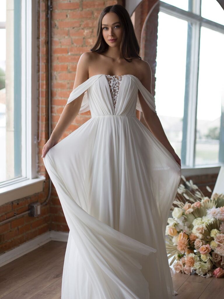 Light and hotsell flowy wedding dresses