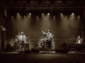 Elliot Poston - Country Singer - Ridgeway, SC - Hero Gallery 3