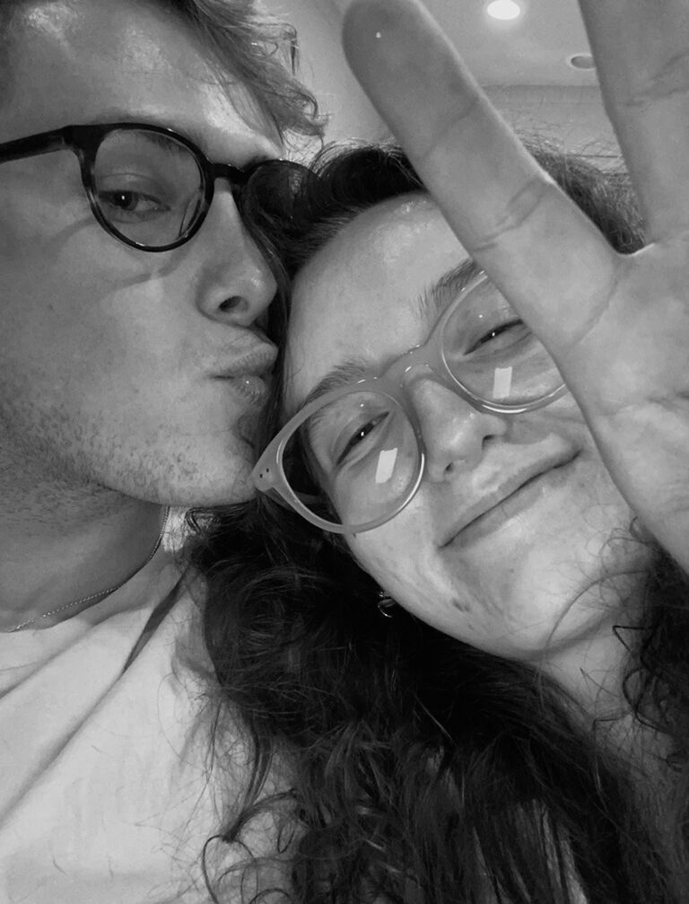 Connor takes Tamlyn on a second date and asks her to be his girlfriend. Tamlyn obviously keeps it cool and says yes (as she screams internally)! They share their first kiss and laugh the night away.
