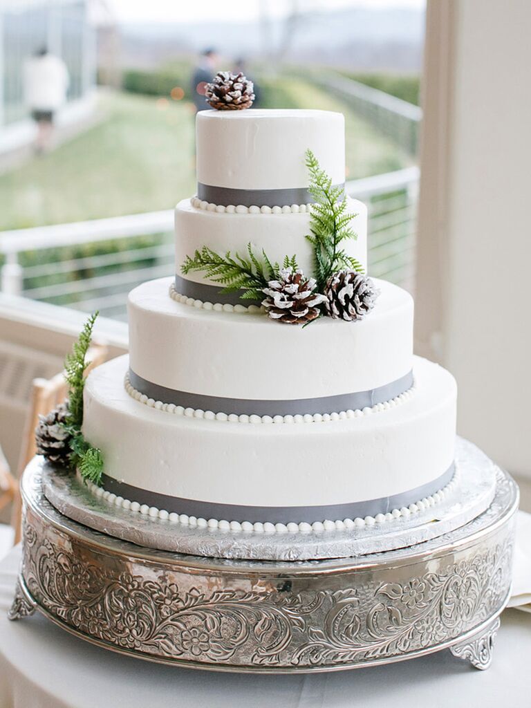 20 Frosty Winter Wedding Cakes