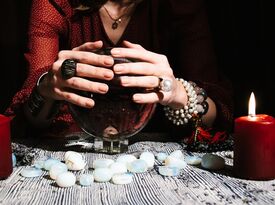 New Orleans Best Fortunetellers For Events - Tarot Card Reader - New Orleans, LA - Hero Gallery 3