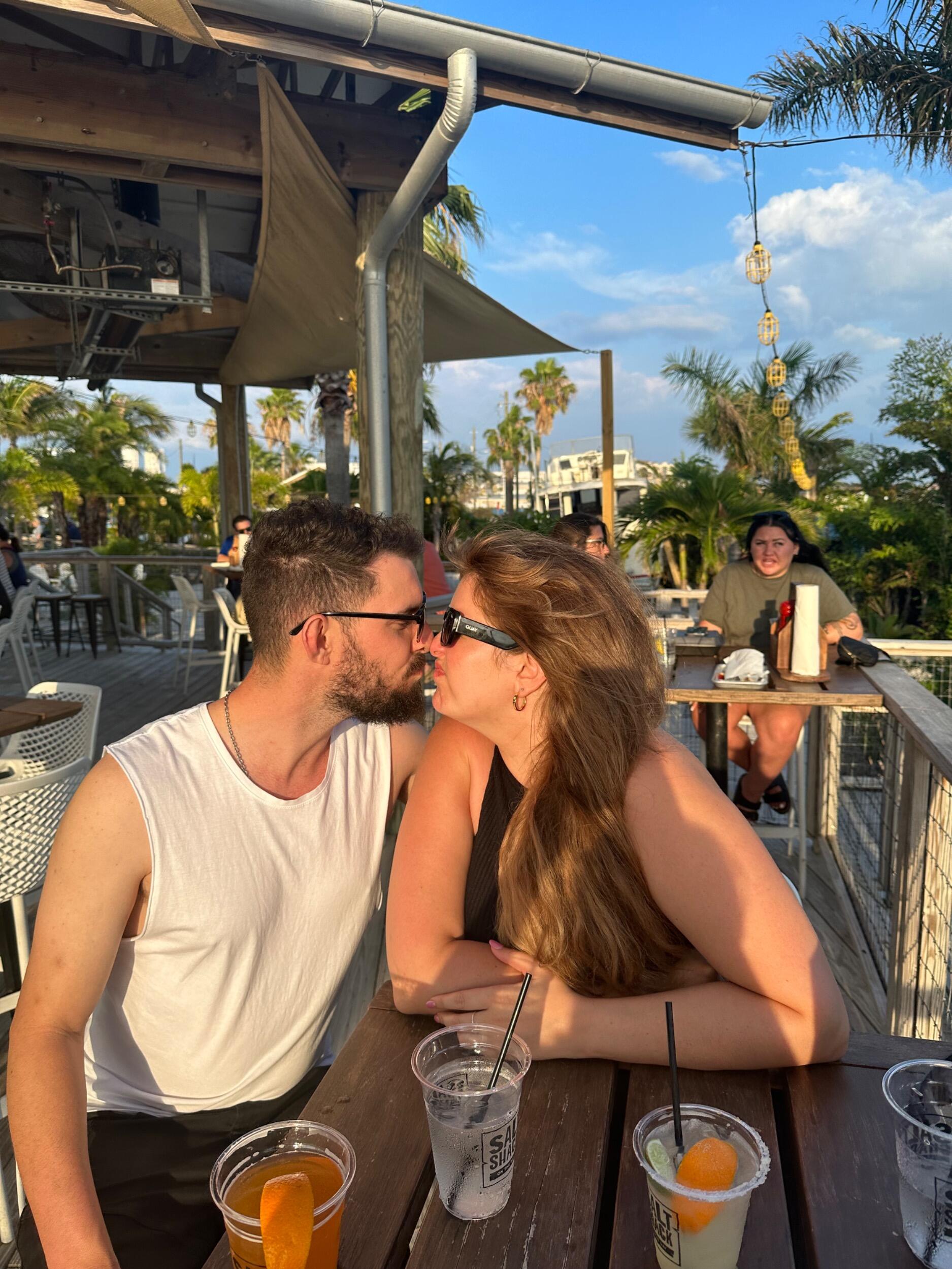 Saw the best of Florida.
Heather and Rob did a lot of fun things in the sunshine state. Everything from Disneyworld, to beaches and breweries.
Rob loves the warm weather, so it was no surprise that he really enjoyed soaking in the sun and being able to wear singlet and shorts everyday.