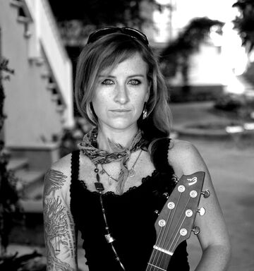 Molly Durnin - Singer Guitarist - Charleston, SC - Hero Main