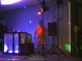Mike's Mobile Karaoke  - Karaoke DJ - Valdosta, GA - Hero Gallery 2
