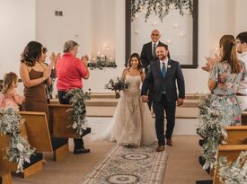 Hitched by MV - Wedding Minister - Mundelein, IL - Hero Gallery 1