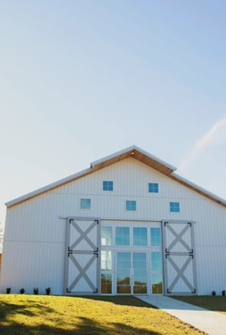 Cottonwood Barn | Reception Venues - The Knot