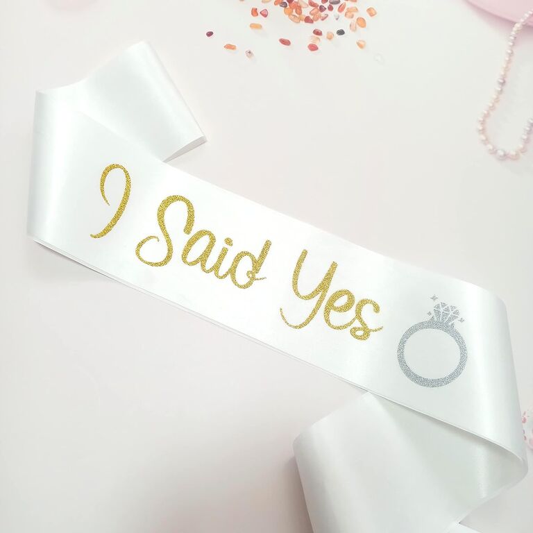  Bride to Be & Groom to Be Sash Set - Bachelorette Party  Supplies Engagement Party Favors  Bridal Shower Sashes Bachelor  Decorations Just Married Gift Engaged Decor Accessories Wedding Gifts 
