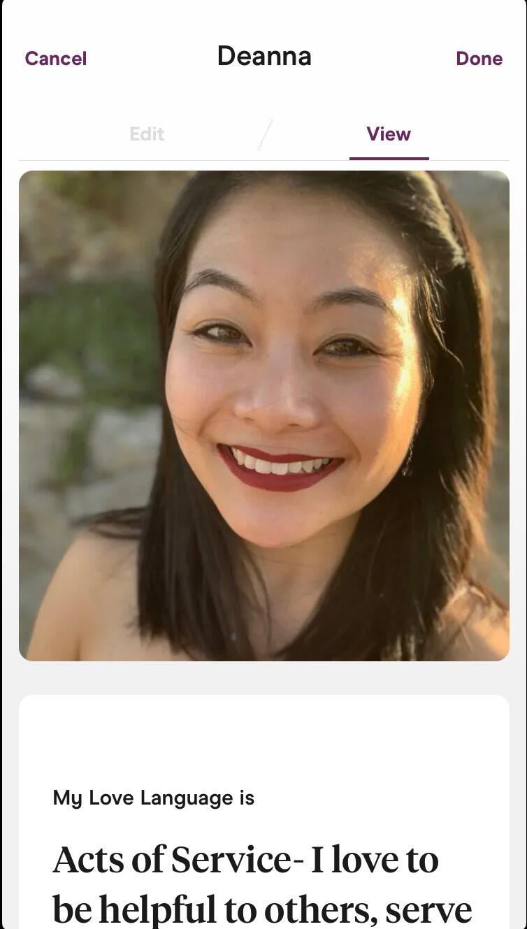 It all started with a dating app. They tried dating within their social circles, but that didn’t quite work out (for the better). Eric came across Deanna’s dating profile on Hinge on this day. 