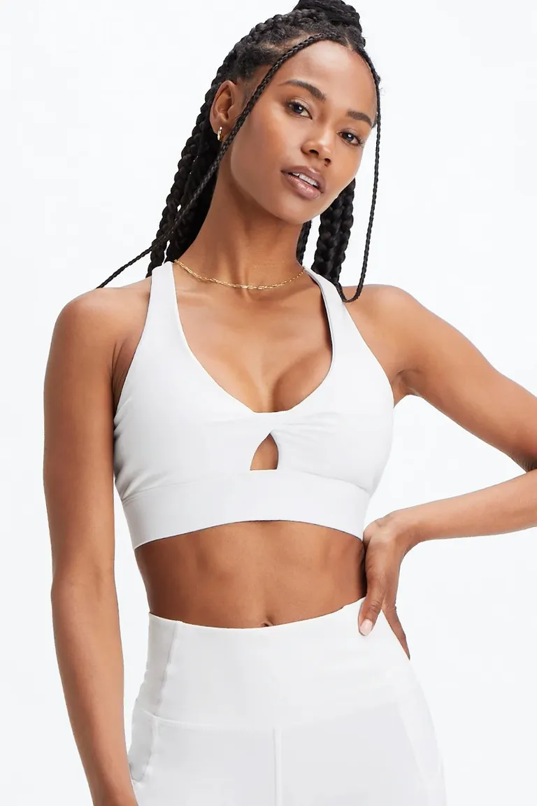 Oasis Twist Sports Bra - - Fabletics Canada