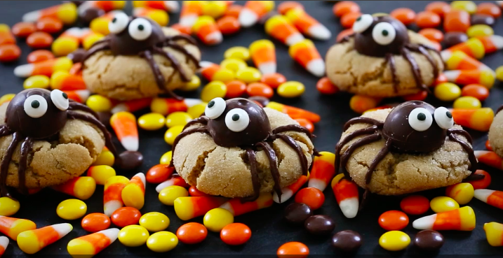 Halloween Finger Food Recipes - Spider Cookies