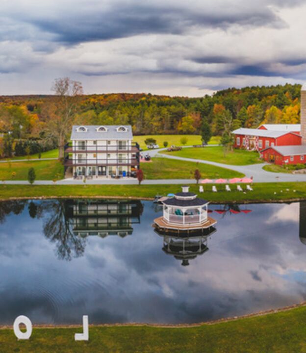 Gilbertsville Farmhouse Reception Venues The Knot
