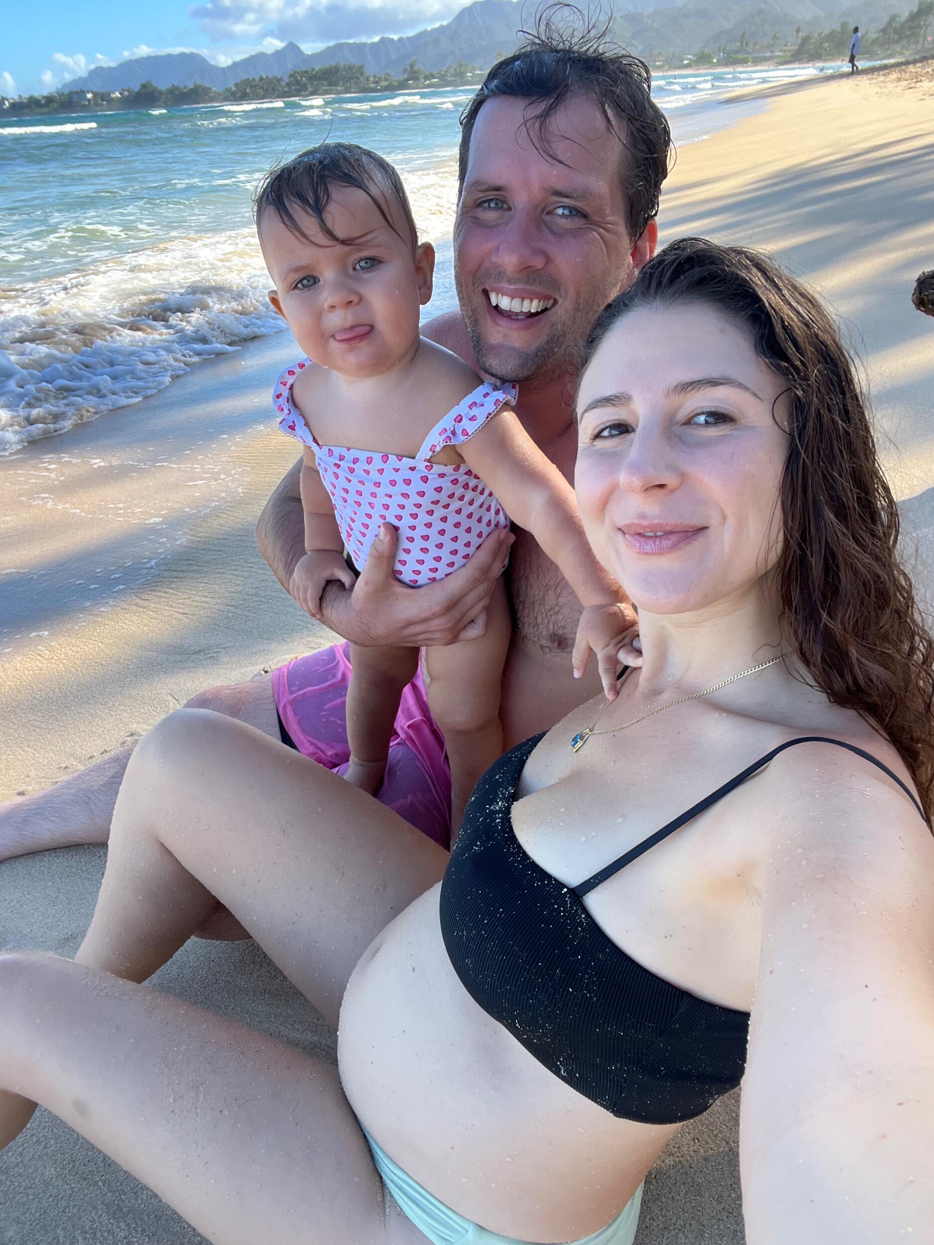 Baby Lila continues to grow on a family beach day in Maui 