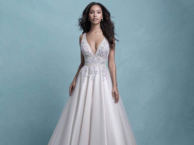 Luna Lace Dress  Best plus size dresses, Dresses to wear to a wedding, Plus  size dresses