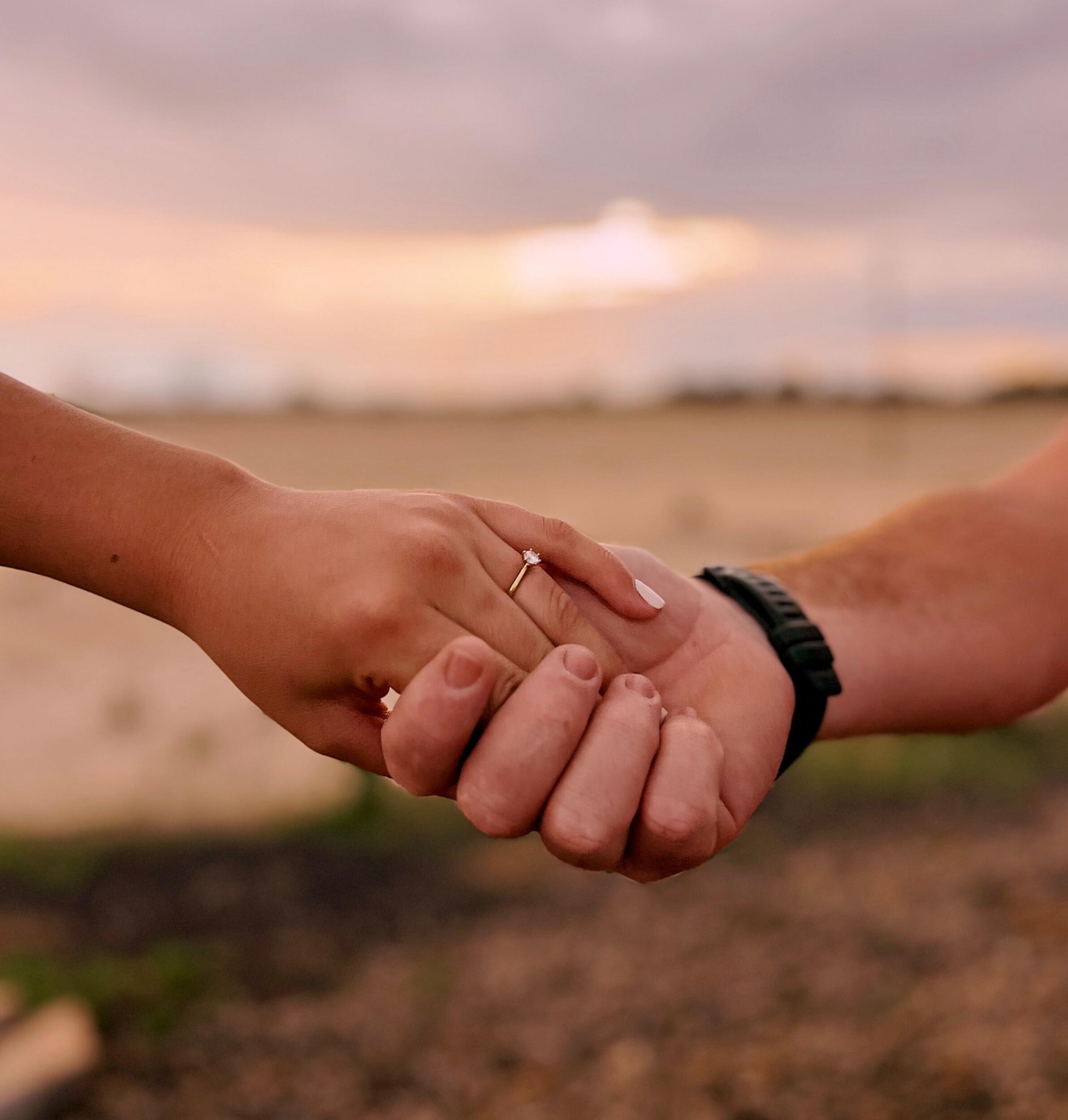 Brendan knew the moment had come to ask the question that would change everything — right where his safari journey began. He popped the all-important question, marking the start of a new adventure together. And what made it even more unforgettable? Brendan kept it a complete secret, surprising not only Shelby but the whole family too!